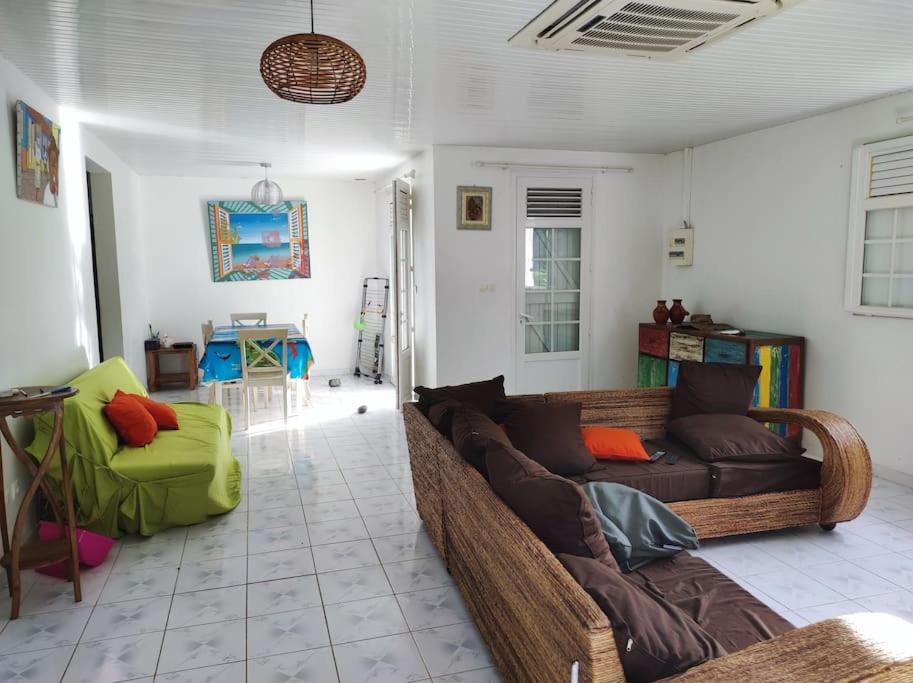 Villa Familiale Avec Piscine Le Marin 外观 照片
